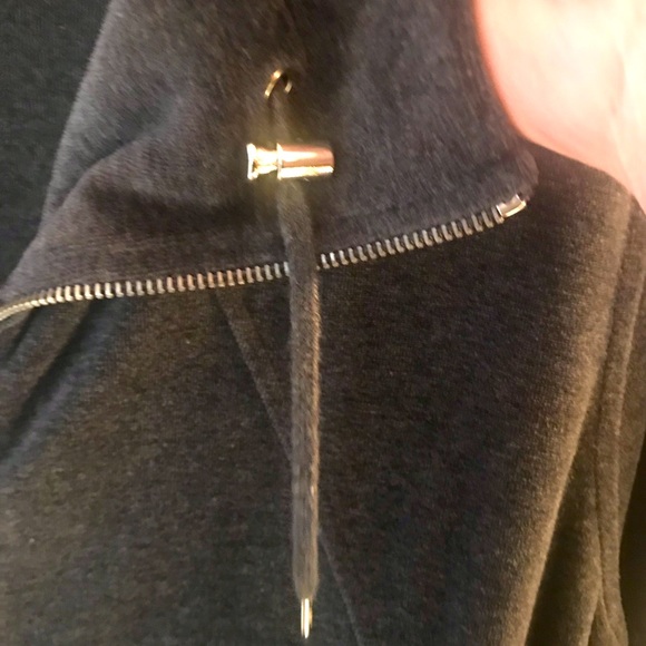 Velour Zip Jacket. Jones NY Woman. Grey. Cinch collar. Button pockets. Size 1X. - Picture 3 of 6